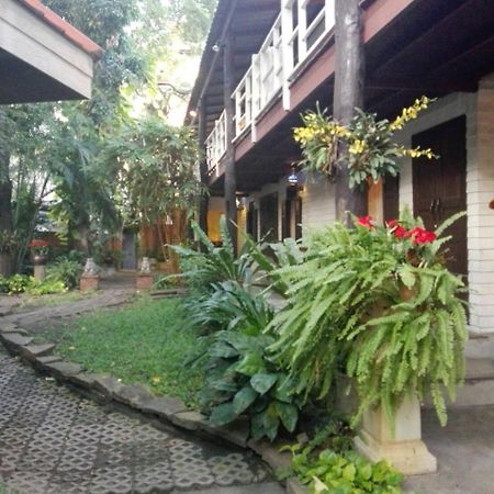 Smile House Guesthouse 清邁 外观 照片