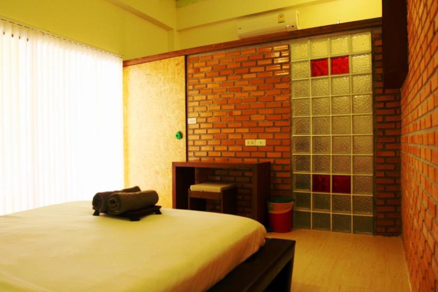 Smile House Guesthouse 清邁 客房 照片