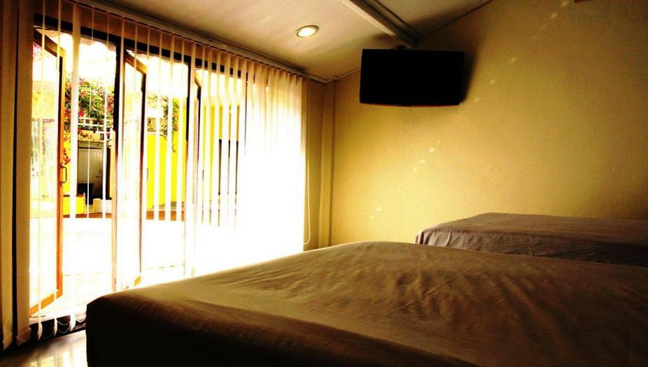 Smile House Guesthouse 清邁 客房 照片